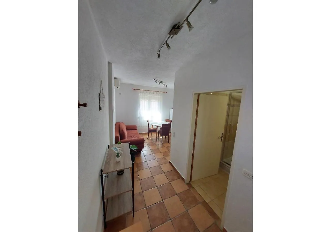 Apartman Dobric Fažana 0*,