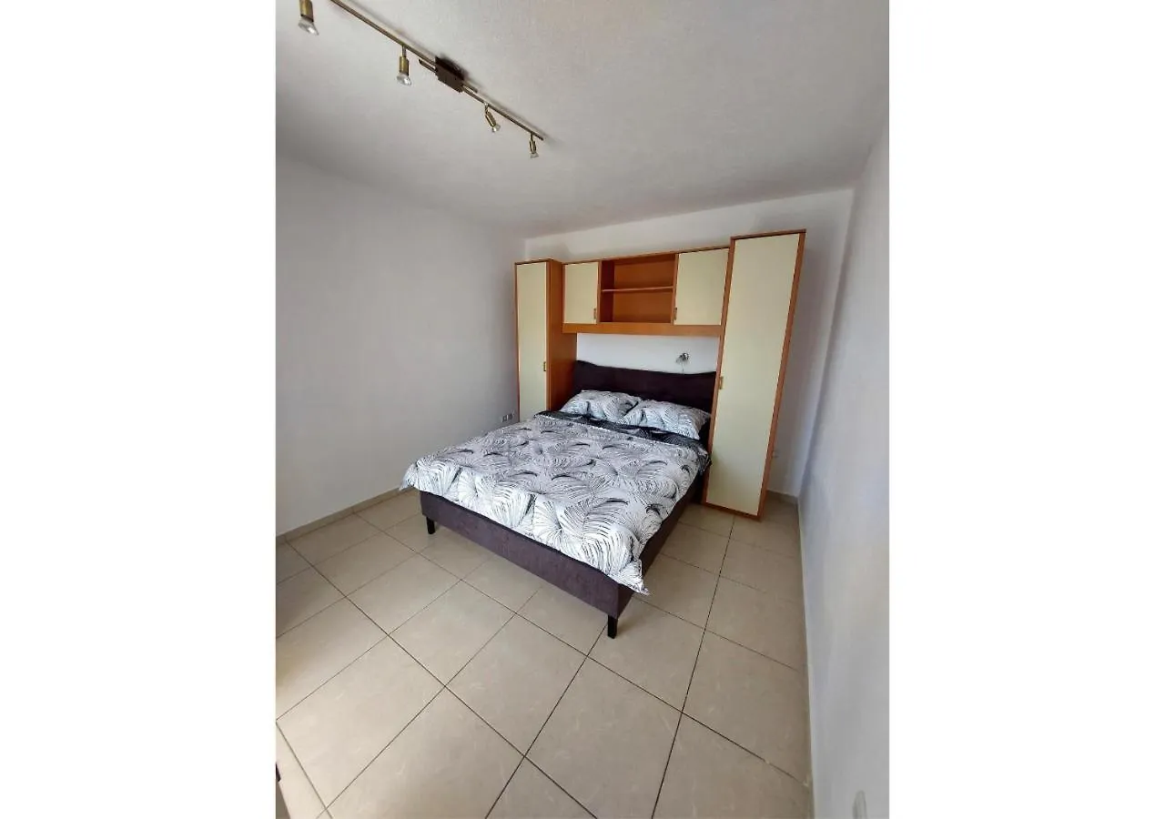Apartman Dobric פאז'אנה