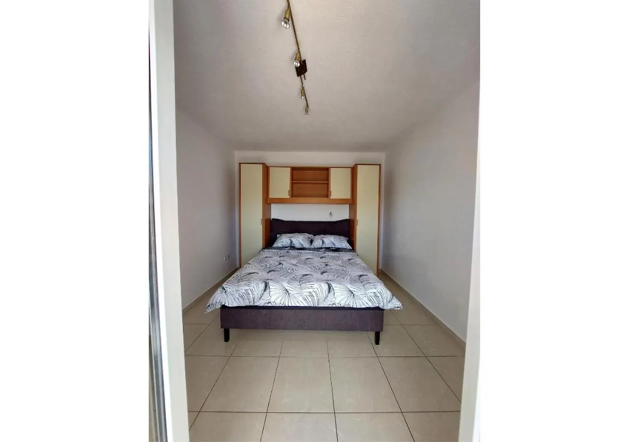 アパート Apartman Dobric Fažana
