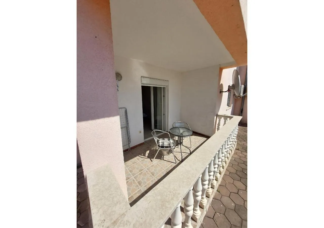 Apartman Dobric פאז'אנה